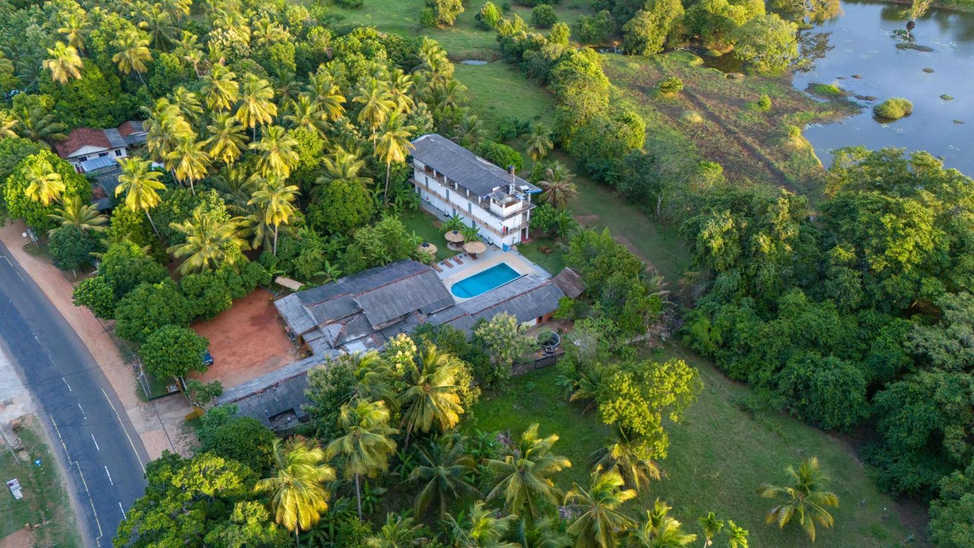Ayurvedic Lanka Wellness Hotel Moragaswewa Exterior photo